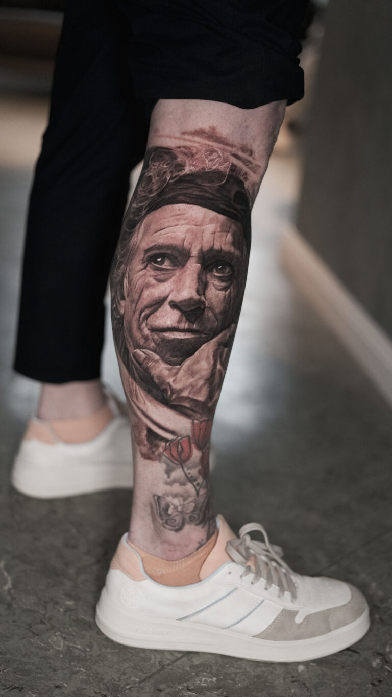 Чёрно-серый реализм Tattoo - Работа 15