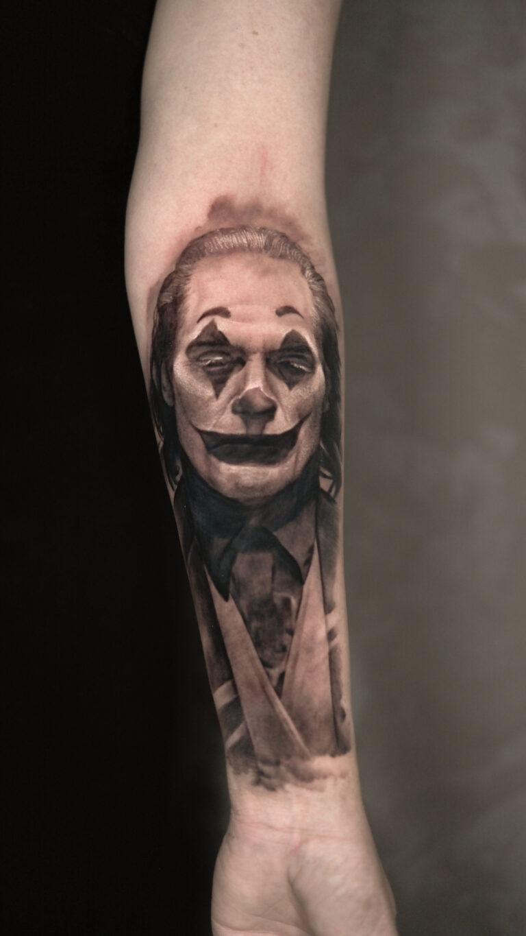 Чёрно-серый реализм Tattoo - Работа 7