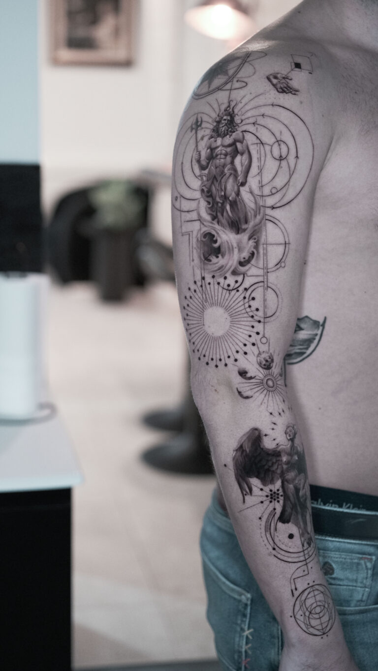 Micro Realismus Tattoo - Arbeit 6