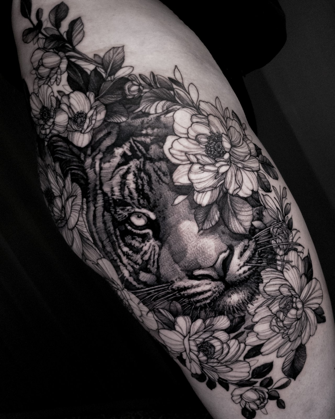 Чёрно-серый реализм Tattoo - Работа 74