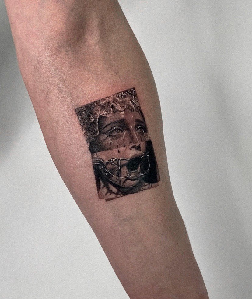 Micro Realismus Tattoo - Arbeit 21